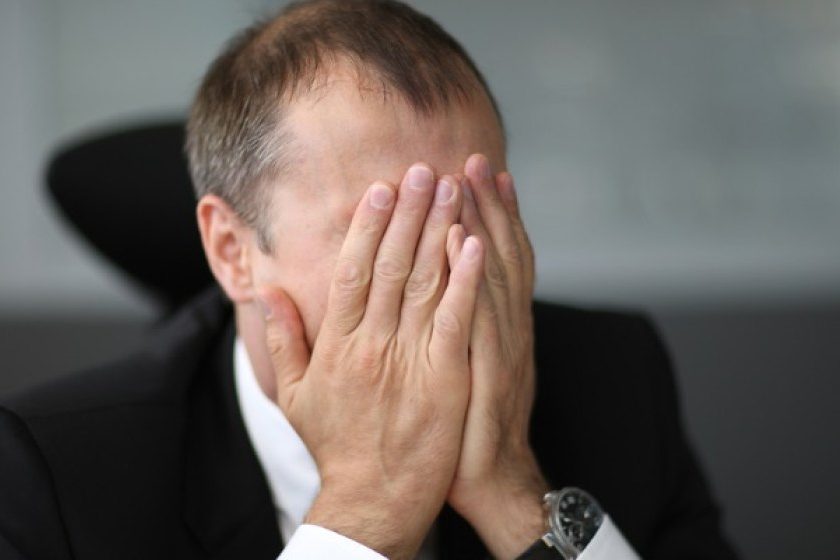 Problemele cu care se confruntă angajații cu vârste înaintate din punct de vedere SSM